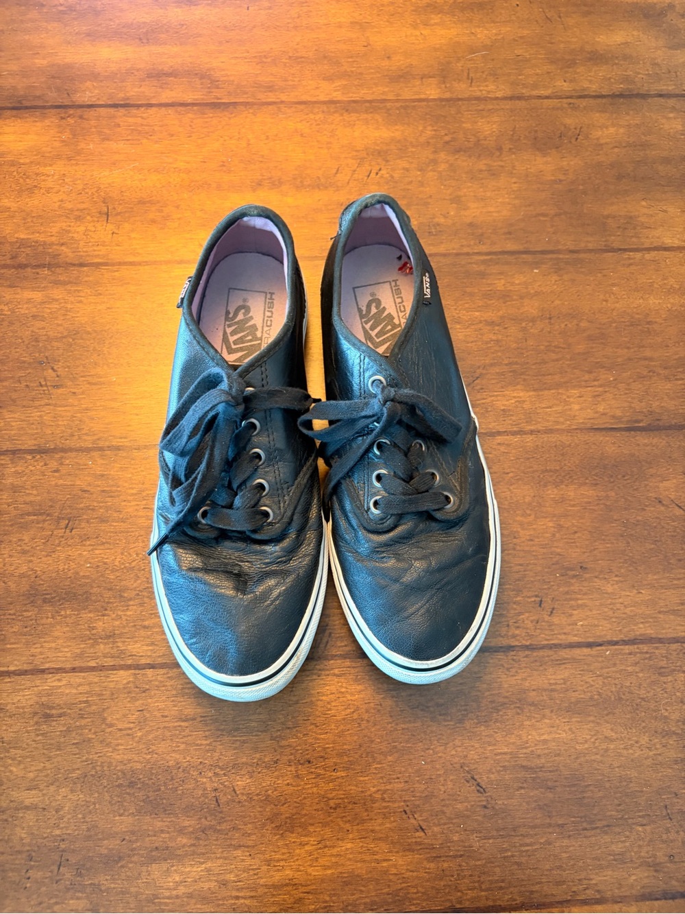 Vans Ultracrush Black Leather Low-Top Sneakers with White Midsole